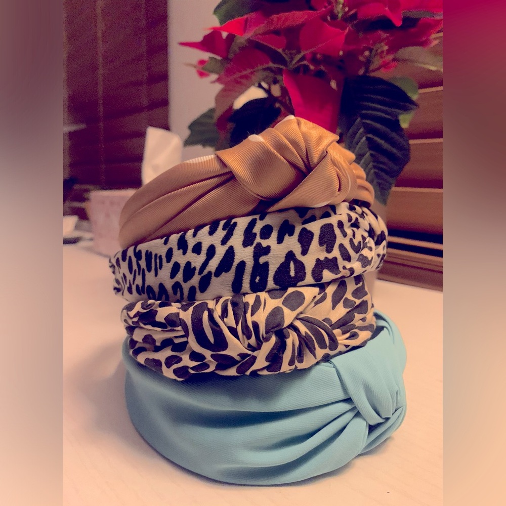 BUNDLE OF FOUR HEADBANDS